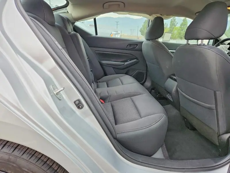 2023 NISSAN ALTIMA SV  