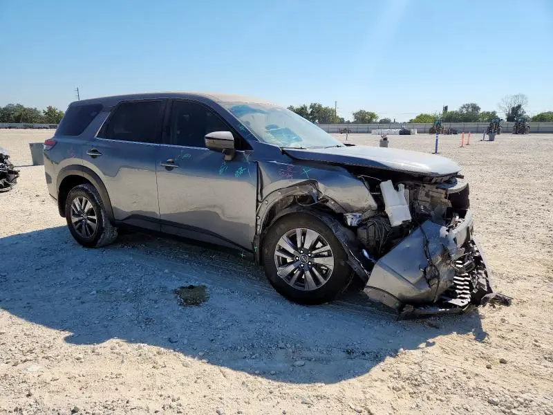 2024 NISSAN PATHFINDER S  