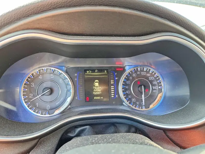 2016 CHRYSLER 200 LIMITED  