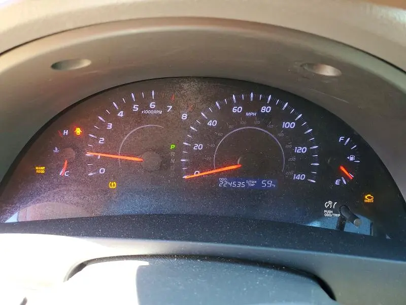 2011 TOYOTA CAMRY LE  