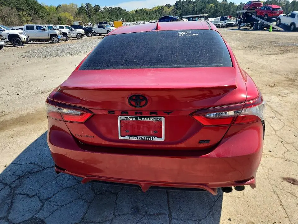 2021 TOYOTA CAMRY SE  