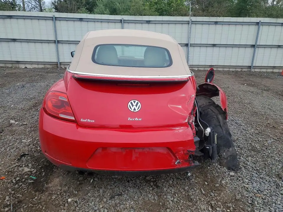 2016 VOLKSWAGEN BEETLE S  