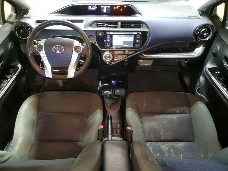 2016 TOYOTA PRIUS C TWO  