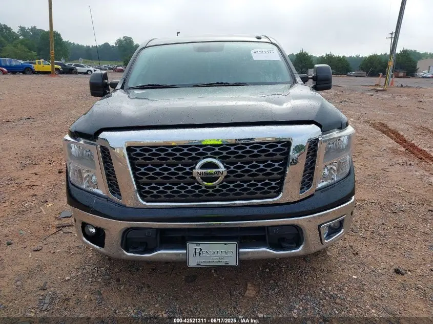 2017 NISSAN TITAN SV