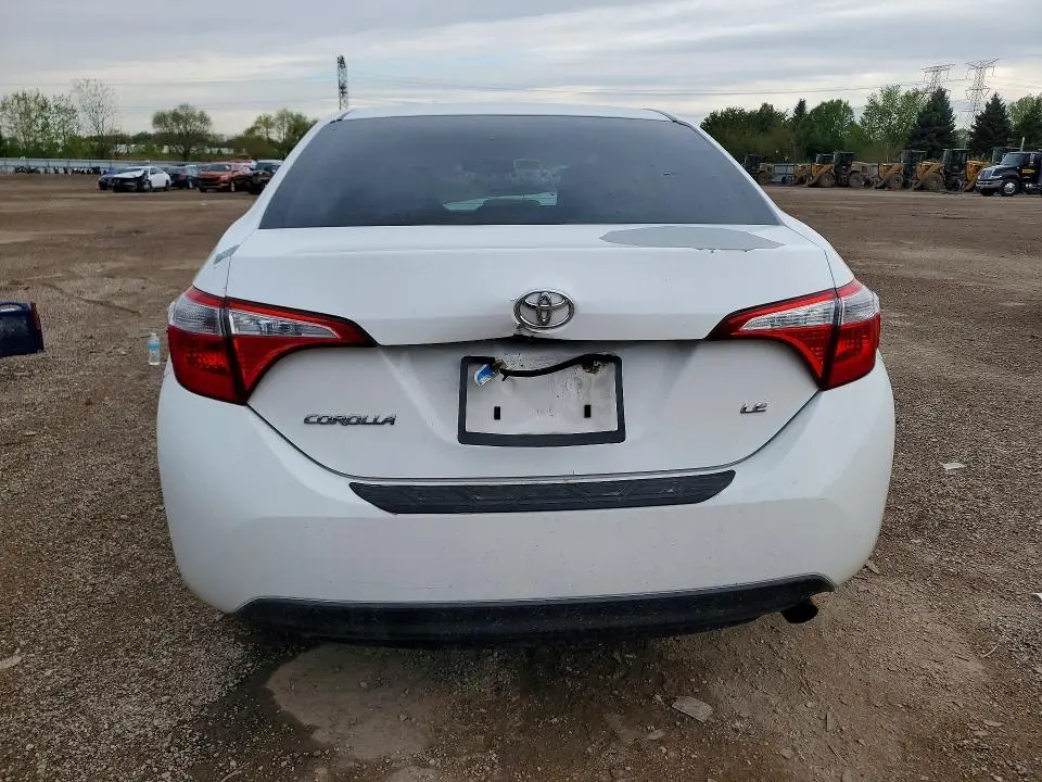 2014 TOYOTA COROLLA LE PLUS  