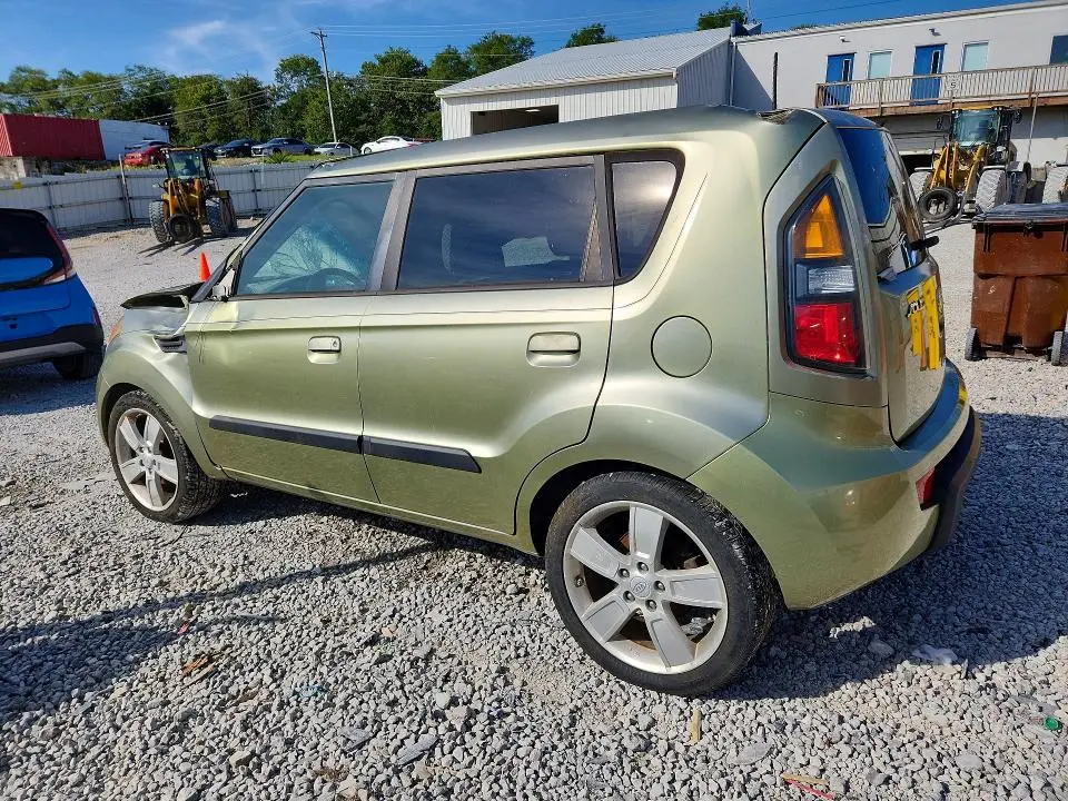 2010 KIA SOUL +  