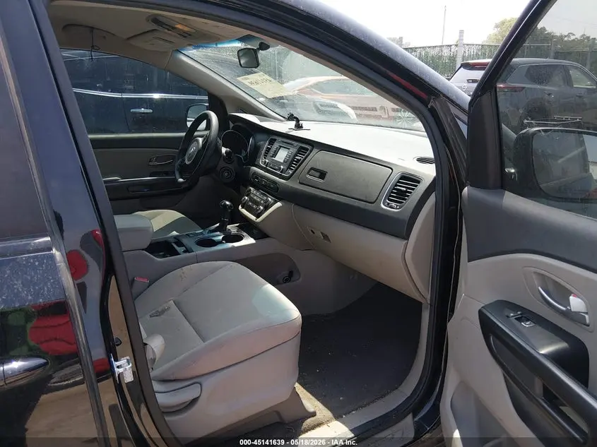 2016 KIA SEDONA LX