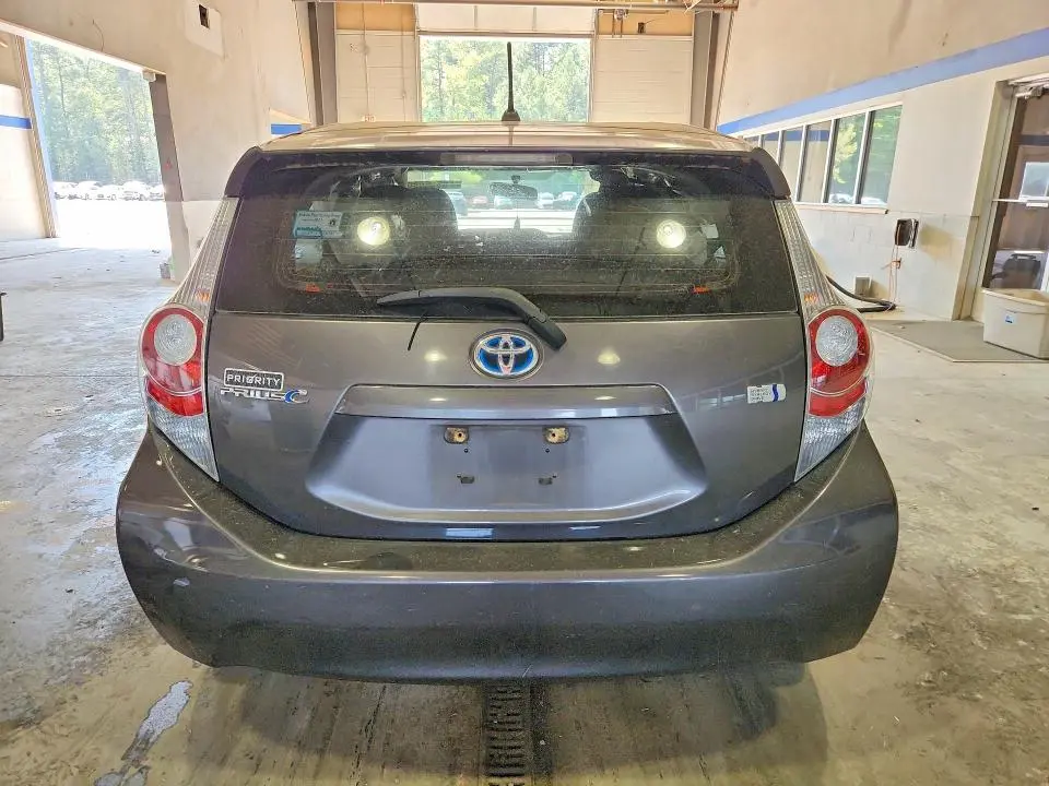 2013 TOYOTA PRIUS C TWO  