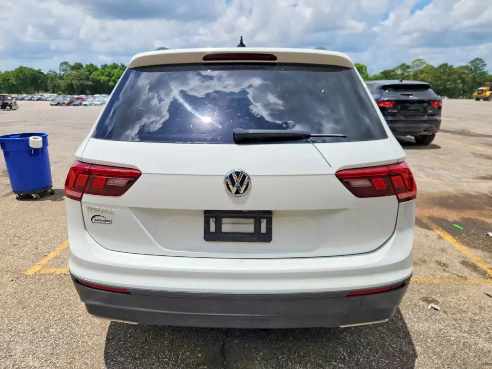 2021 VOLKSWAGEN TIGUAN S  