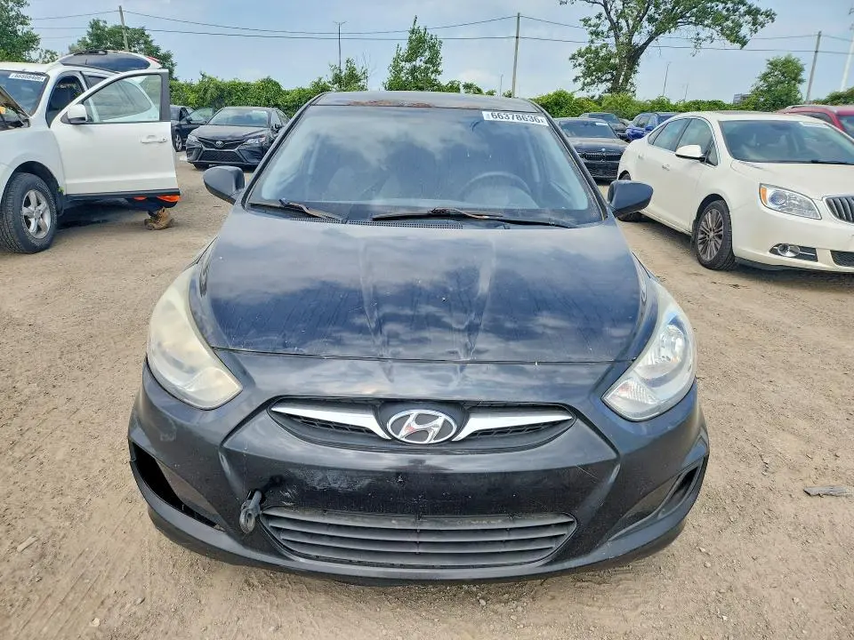 2012 HYUNDAI ACCENT GS  