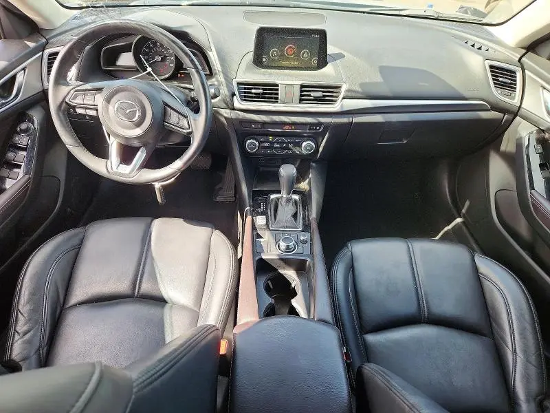 2017 MAZDA 3 TOURING  