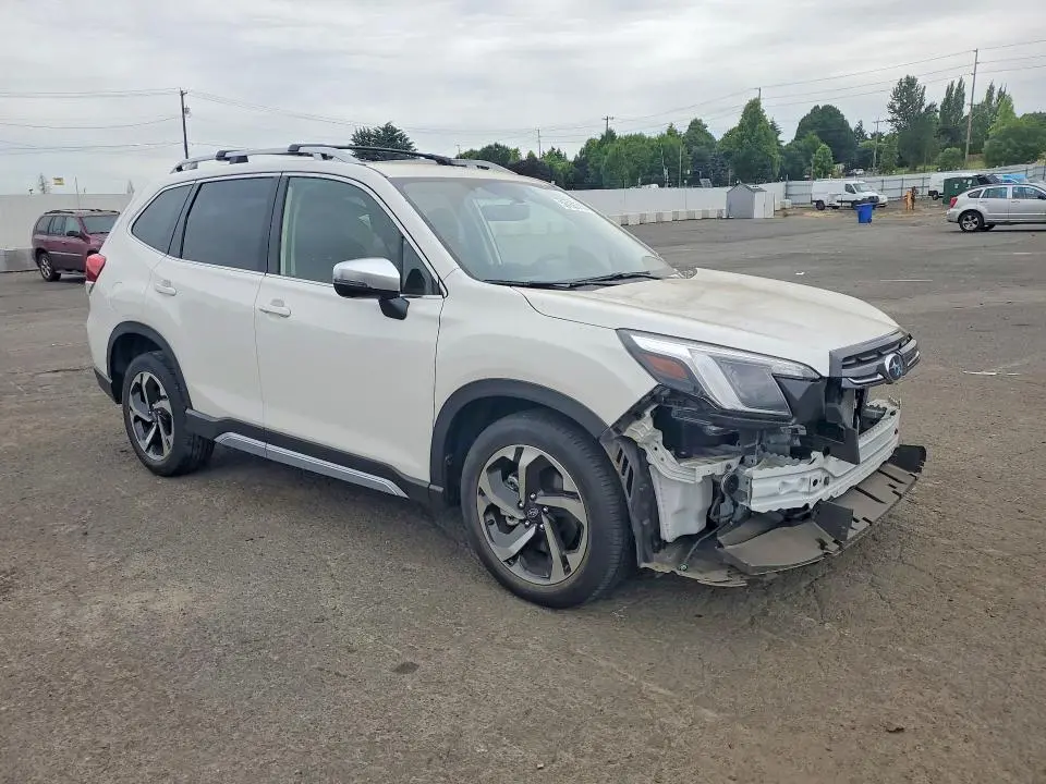 2023 SUBARU FORESTER TOURING  