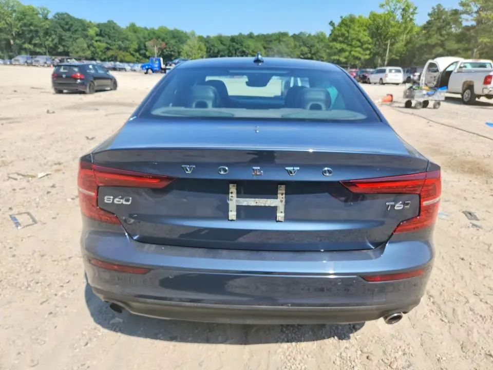 2019 VOLVO S60 T6 MOMENTUM  