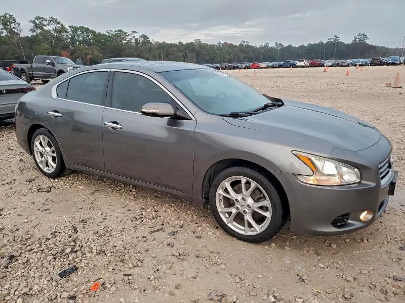 2014 NISSAN MAXIMA S  