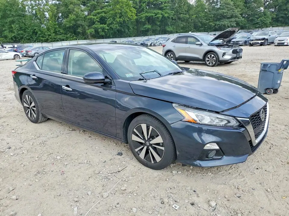 2019 NISSAN ALTIMA SL  