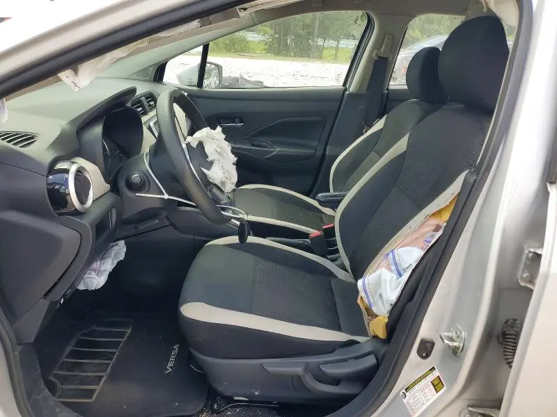 2020 NISSAN VERSA SV  