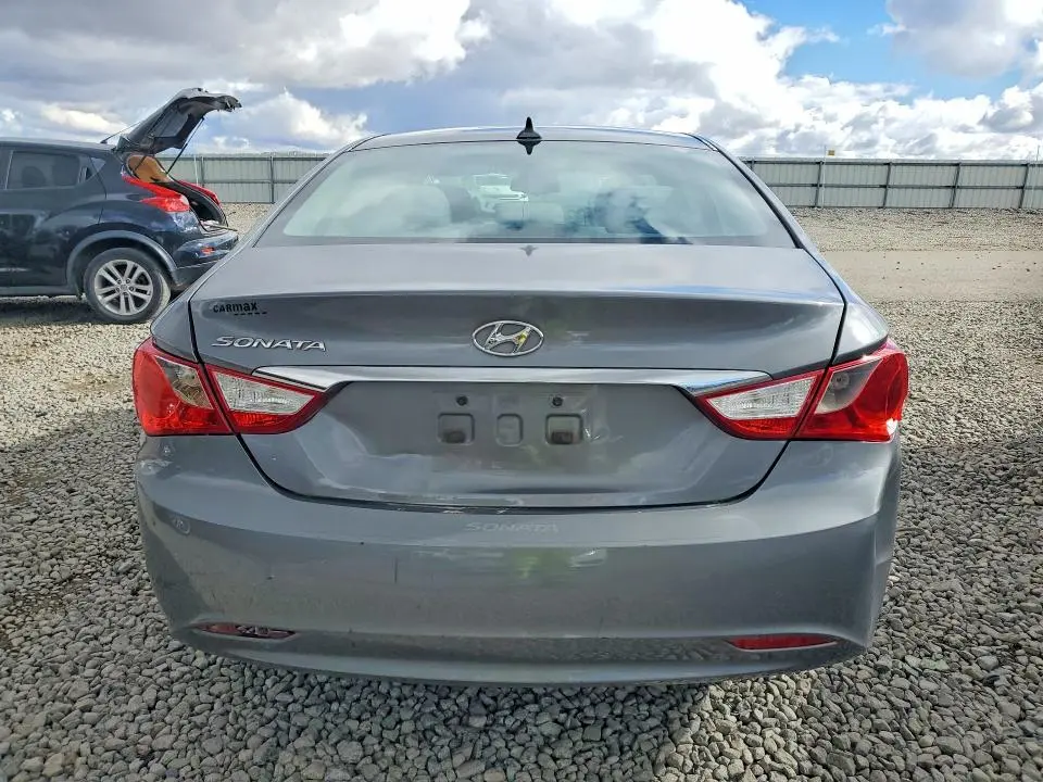 2012 HYUNDAI SONATA GLS  