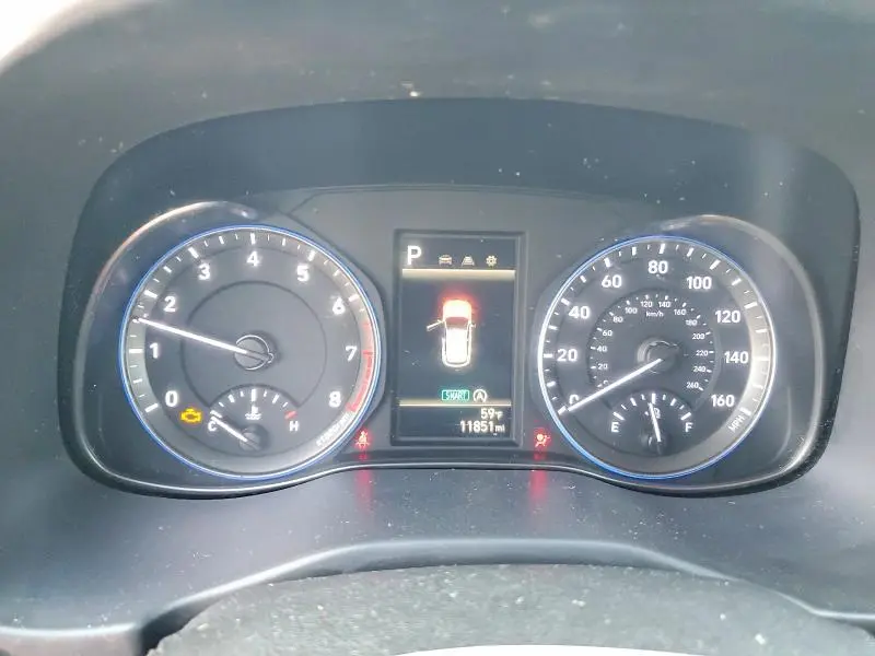 2023 HYUNDAI KONA SE  