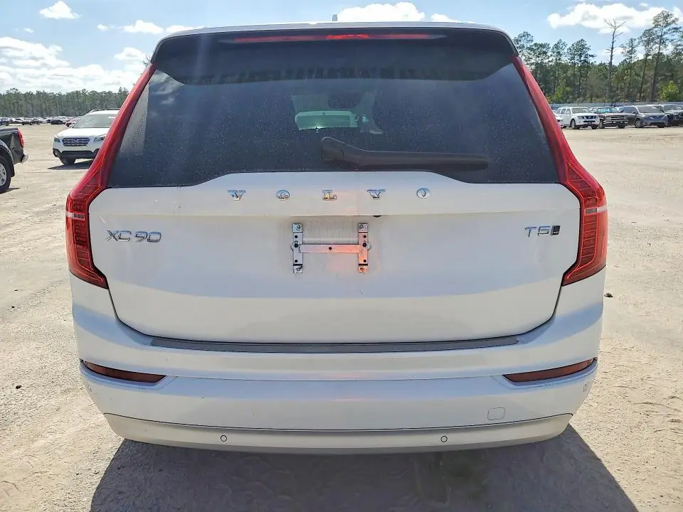 2022 VOLVO XC90 T5 MOMENTUM  