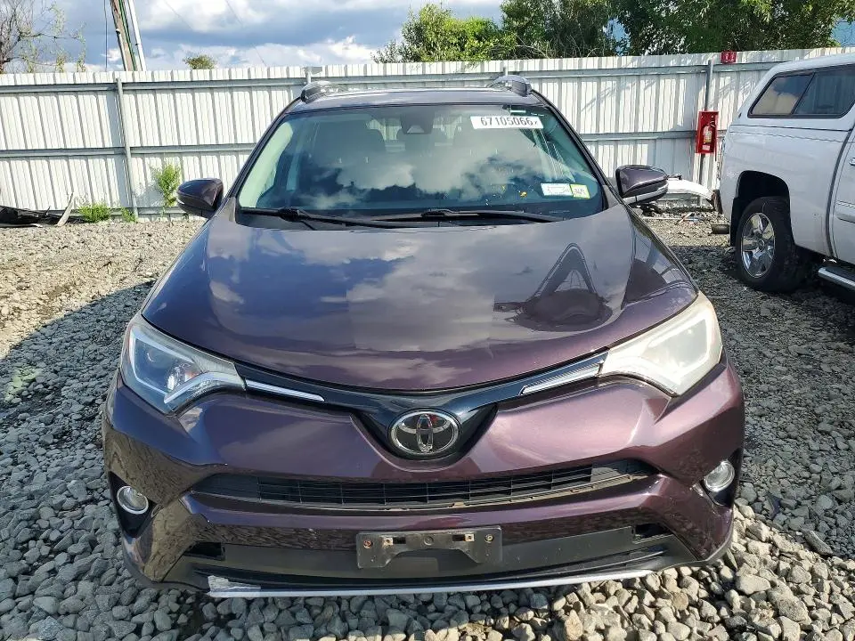 2018 TOYOTA RAV4 XLE  