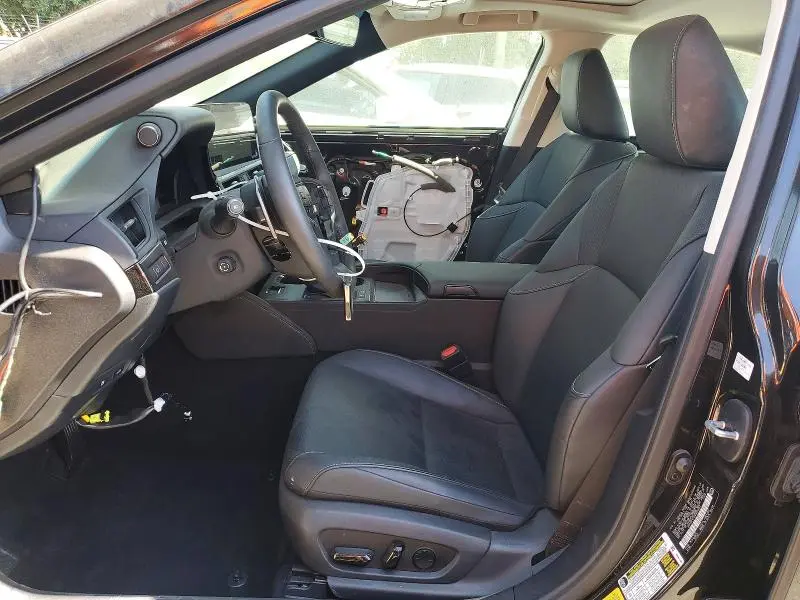 2025 LEXUS ES 300H BASE  