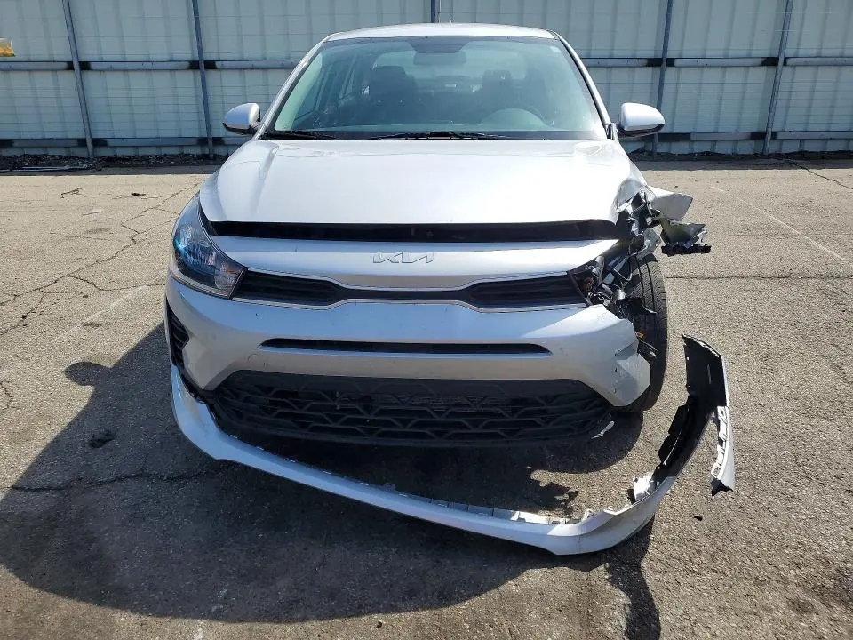 2022 KIA RIO S  