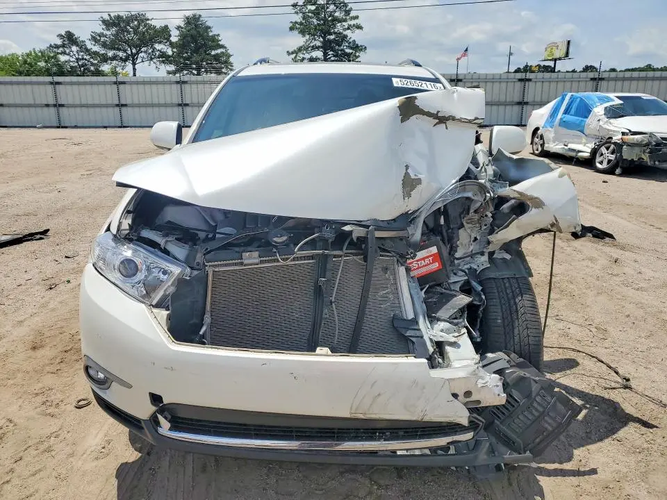 2013 TOYOTA HIGHLANDER LIMITED  