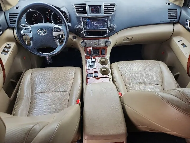 2013 TOYOTA HIGHLANDER LIMITED  