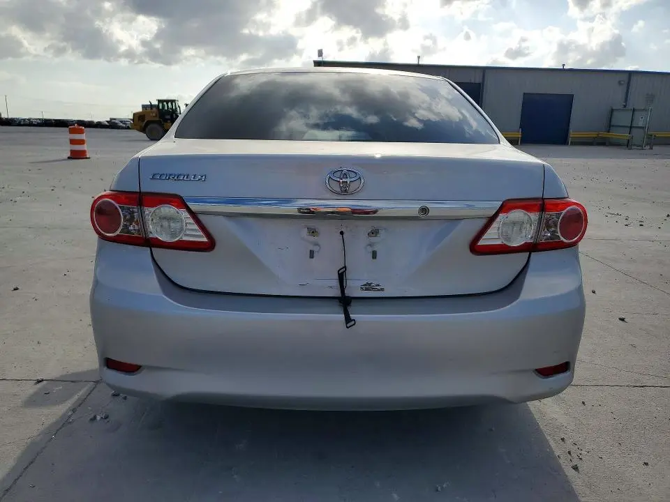 2013 TOYOTA COROLLA L  