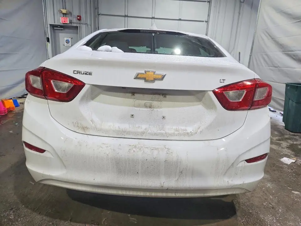 2018 CHEVROLET CRUZE LT  