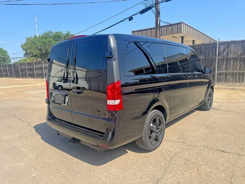 2019 MERCEDES-BENZ METRIS   