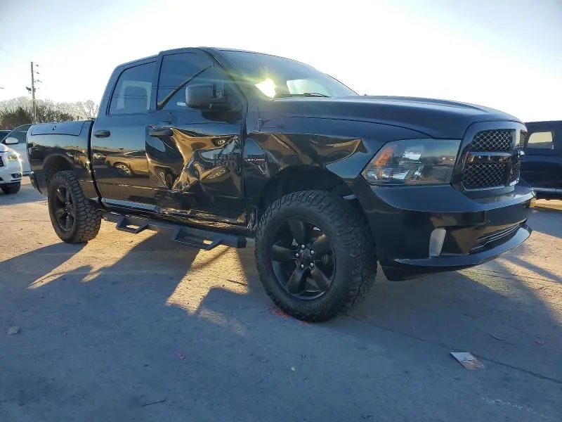 2016 RAM 1500 ST  