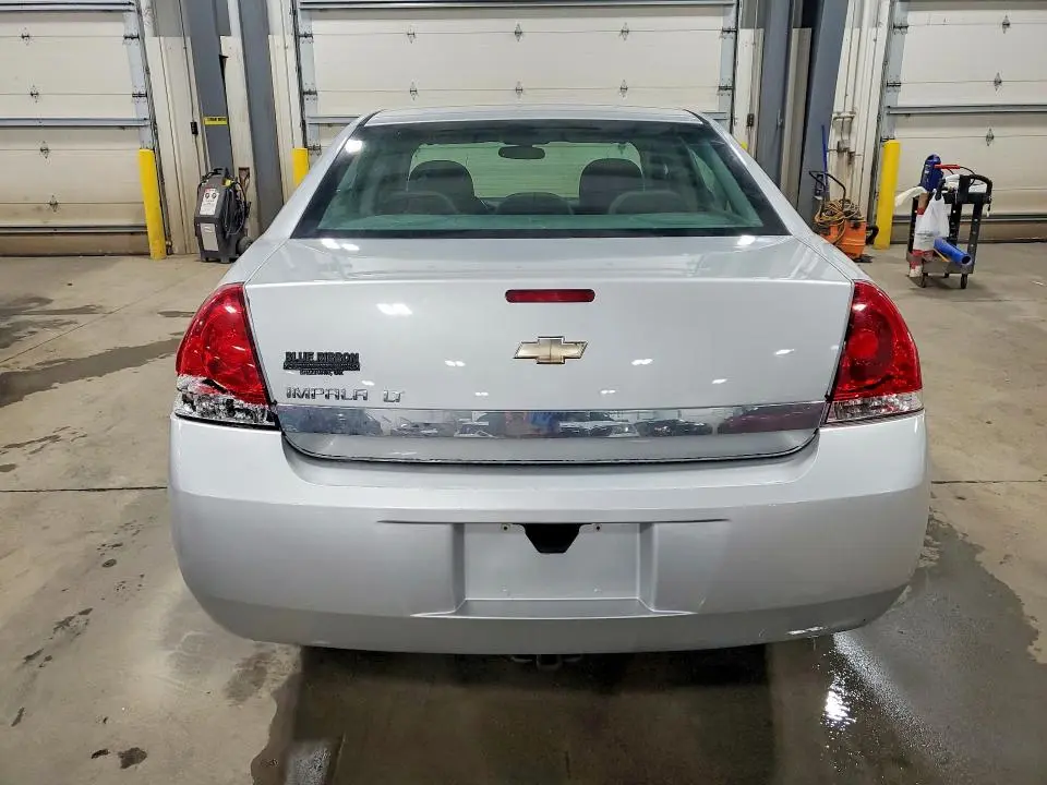 2010 CHEVROLET IMPALA LT  