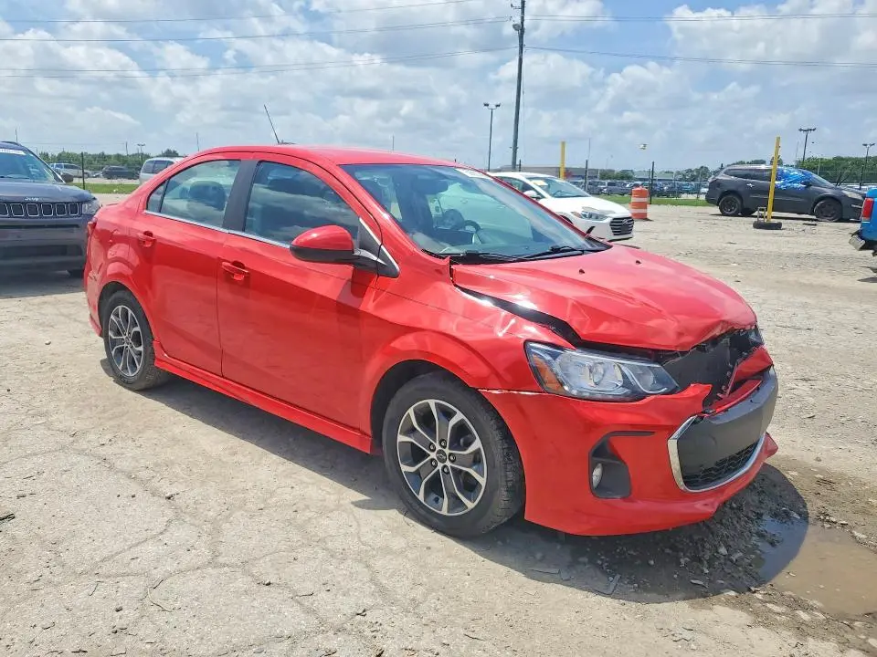 2019 CHEVROLET SONIC LT  