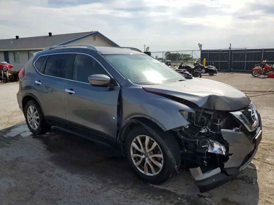 2017 NISSAN ROGUE SV  