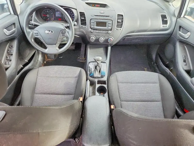 2017 KIA FORTE LX  