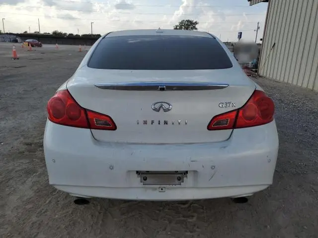 2011 INFINITI G37   
