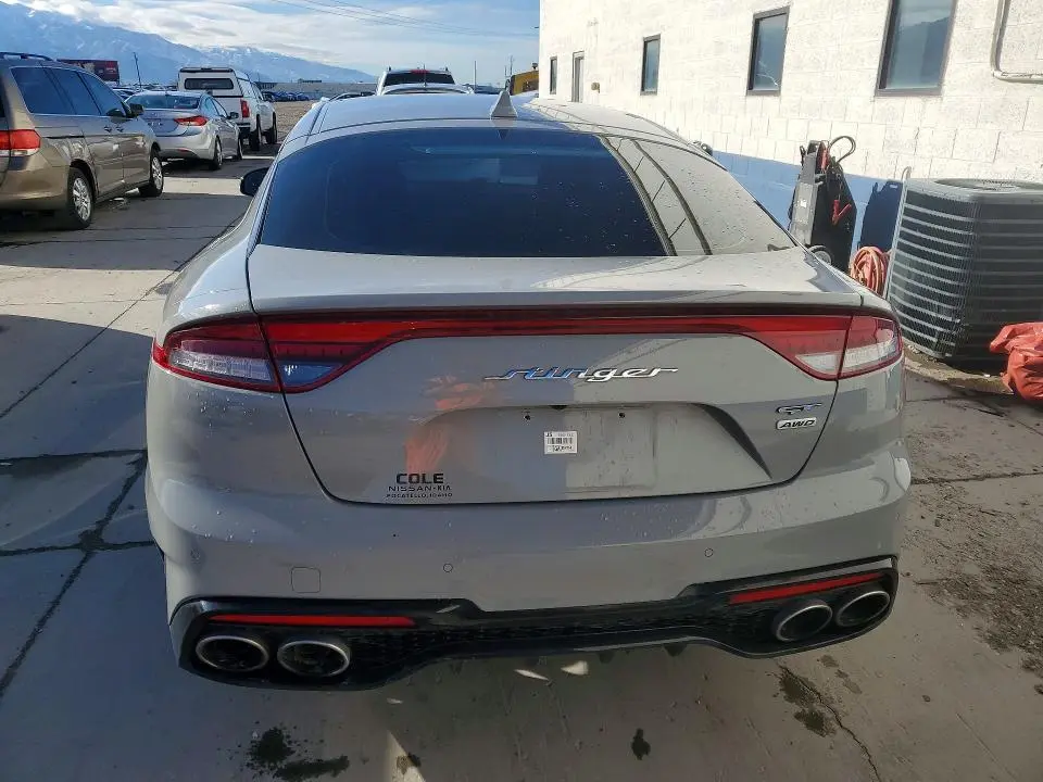 2022 KIA STINGER GT1  
