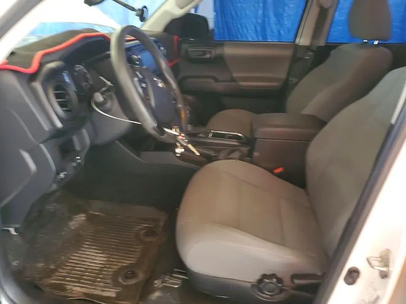 2018 TOYOTA TACOMA SR V6  
