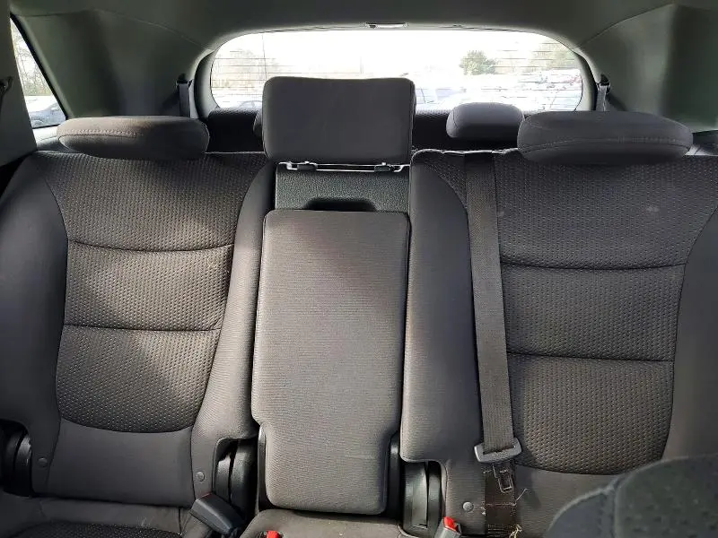 2011 KIA SORENTO BASE  