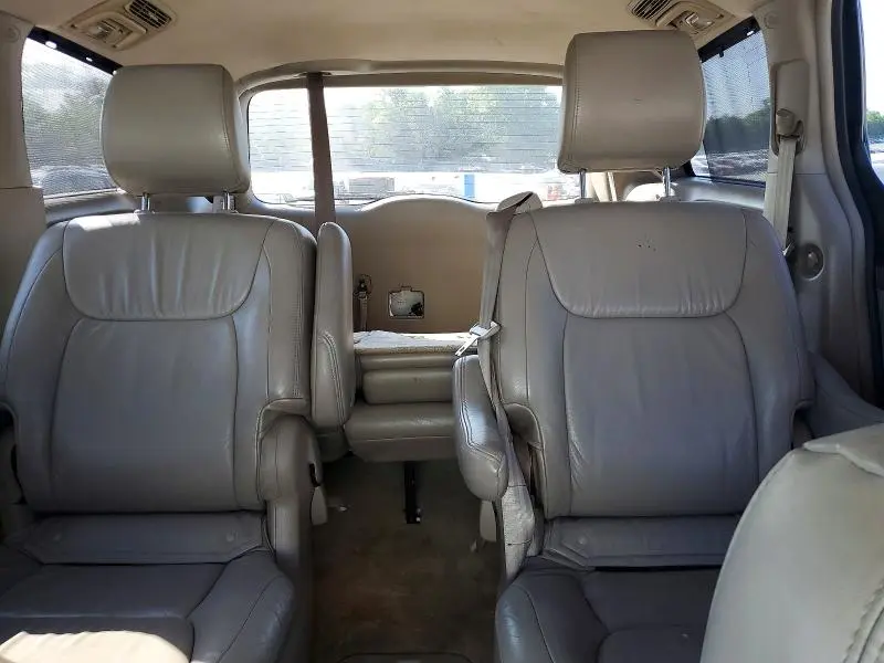 2010 TOYOTA SIENNA XLE  