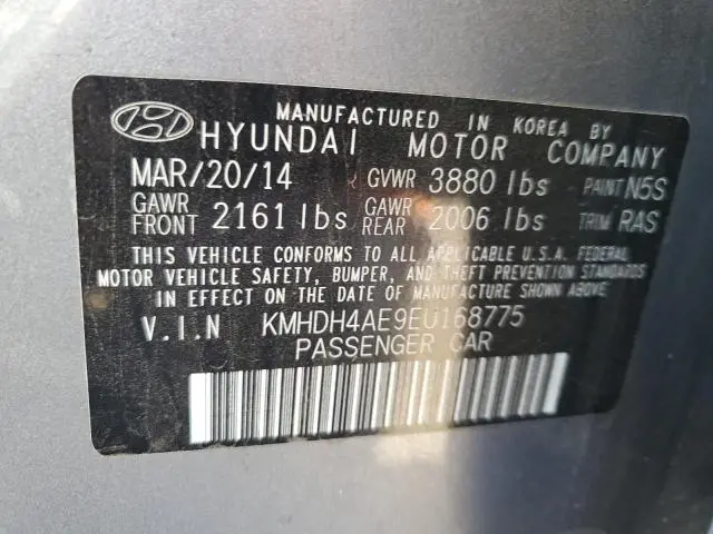 2014 HYUNDAI ELANTRA SE  