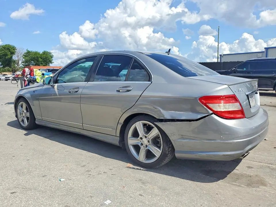 2011 MERCEDES-BENZ C 300  