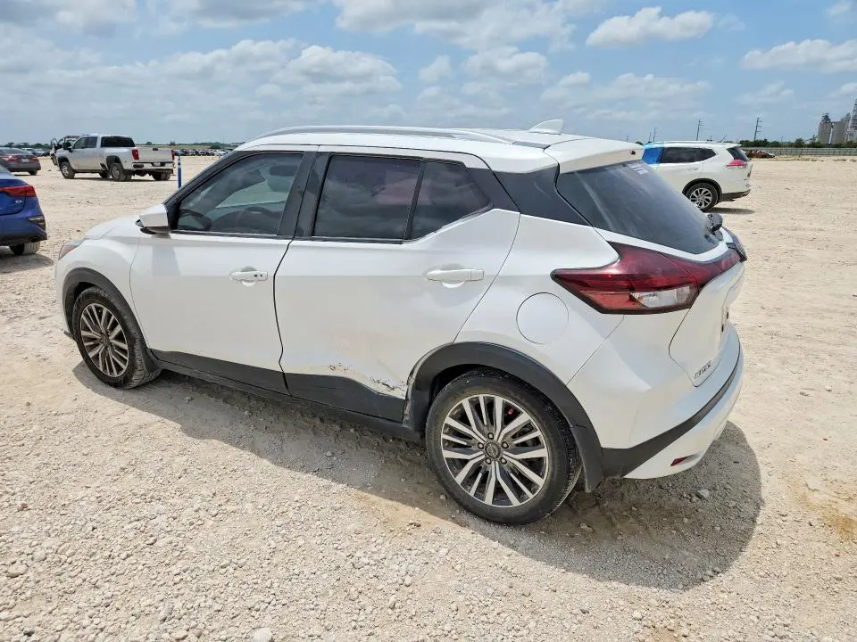 2024 NISSAN KICKS SV  