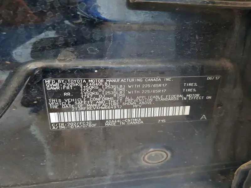 2017 TOYOTA RAV4 XLE  