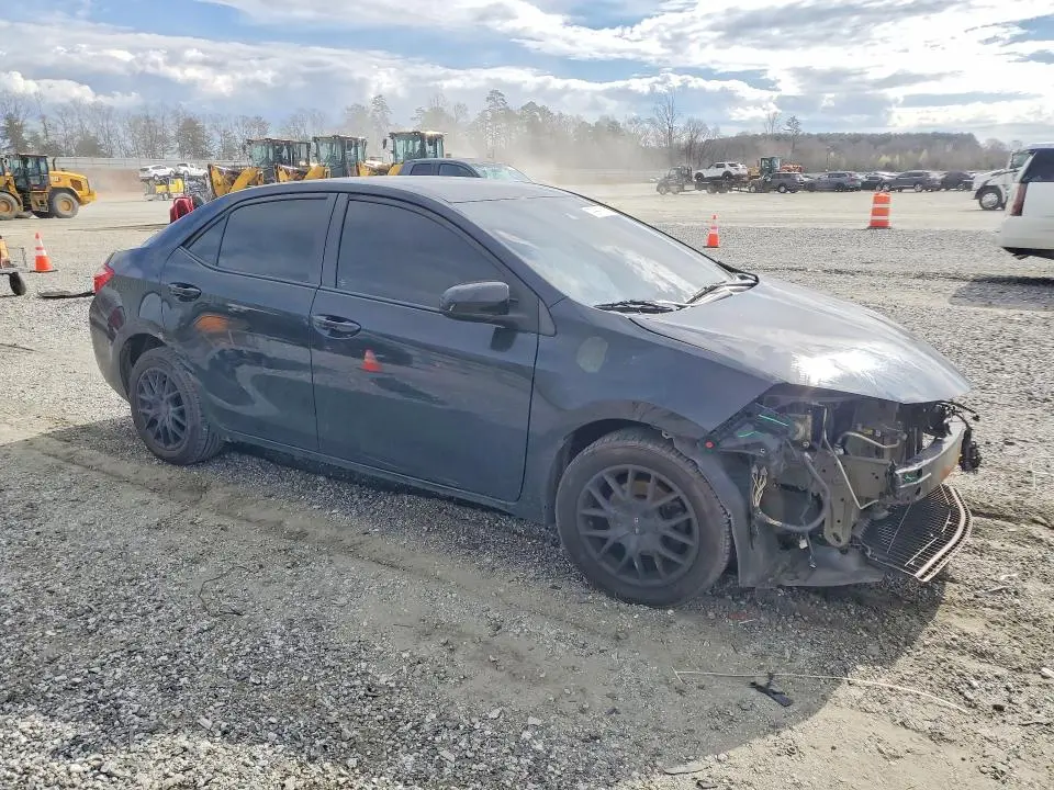 2017 TOYOTA COROLLA LE  