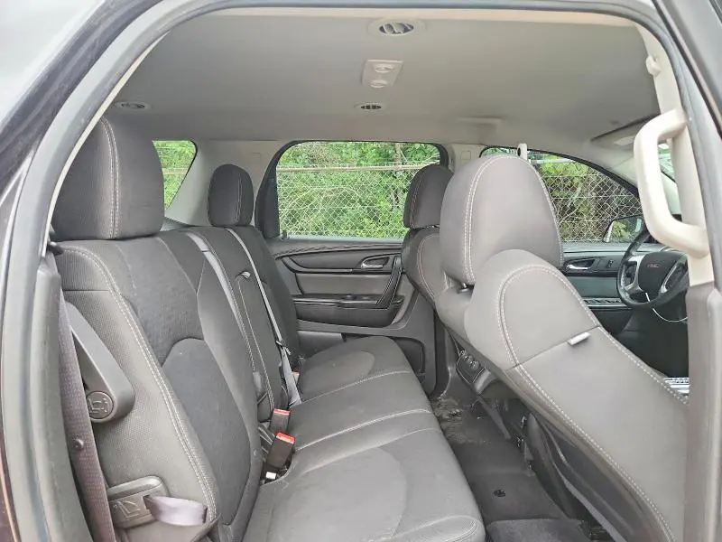 2015 GMC ACADIA SLE  