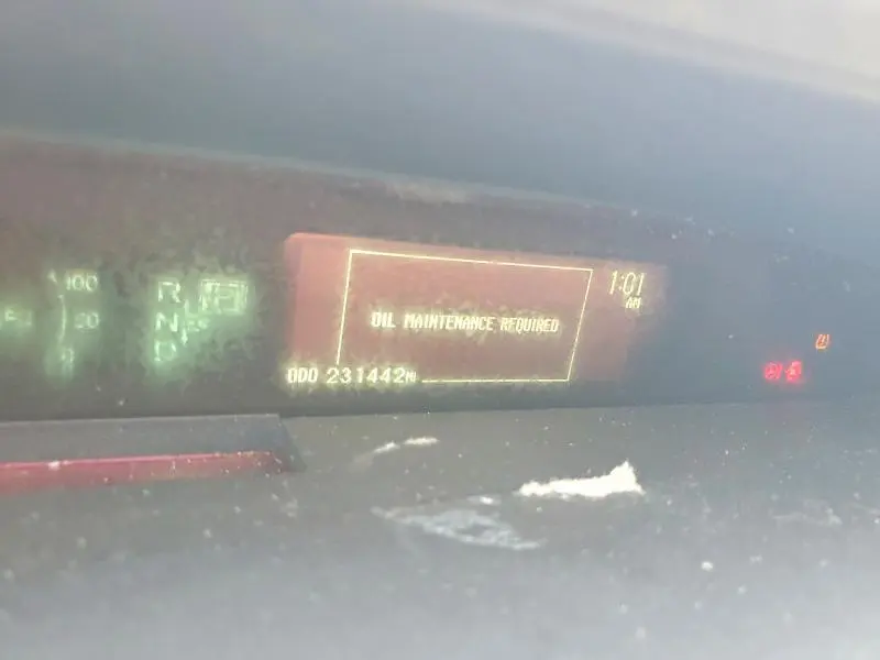 2010 TOYOTA PRIUS III  