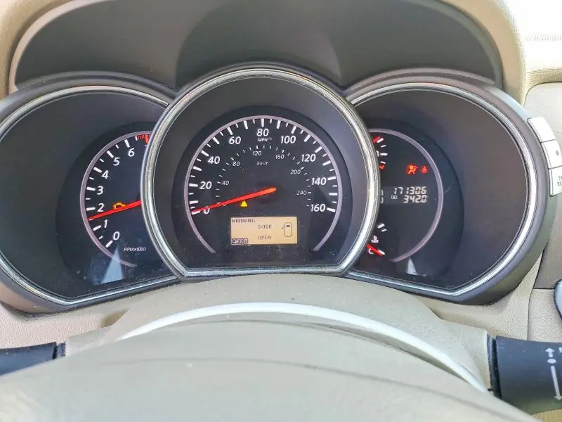 2012 NISSAN MURANO S  
