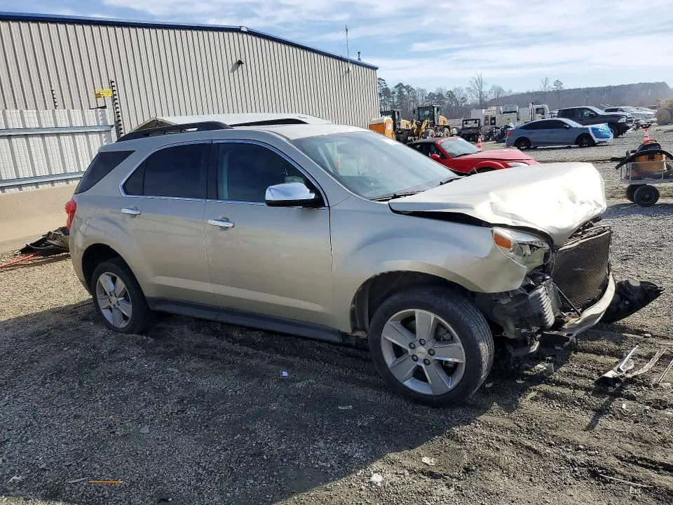 2015 CHEVROLET EQUINOX LT  
